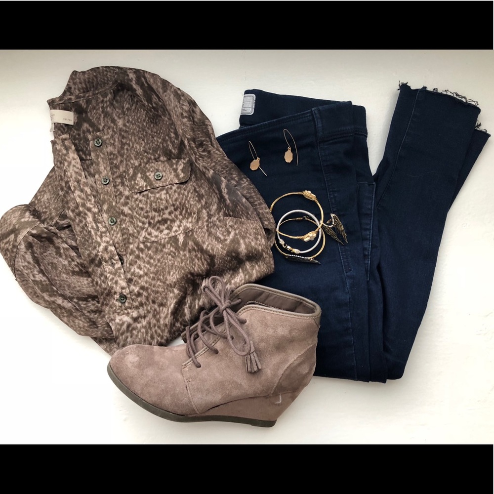 LOFT | Beige Print Blouse | $6